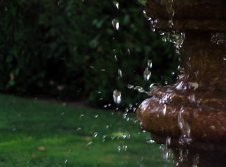 fountain-drops1.jpg